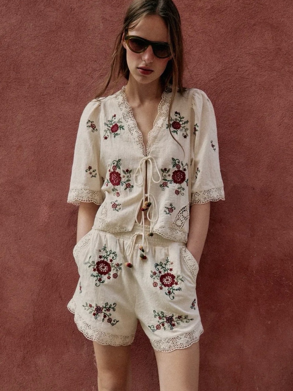 Zara EMBROIDERED FLORAL TOP